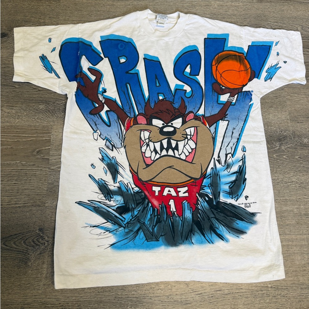Vintage 1995 Single Stitch Looney Tunes Crash Taz Basketball Size L